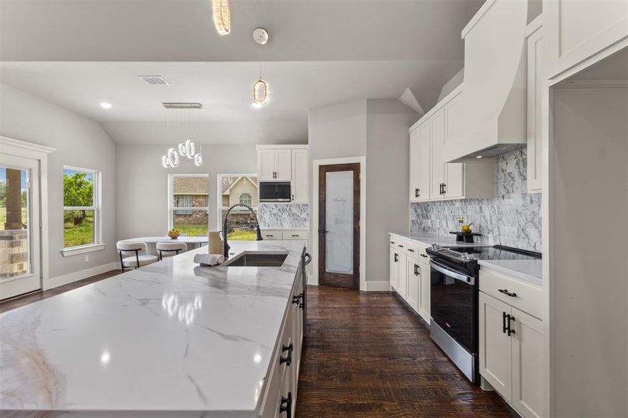 Furnished interior view inside a new home in , Alvarado (Image 6). Furnished interior view inside a new home in , Alvarado (Image 6).