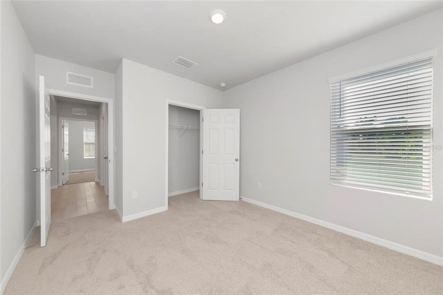 Spacious, unfurnished interior of a new home in , Punta Gorda (Image 27).