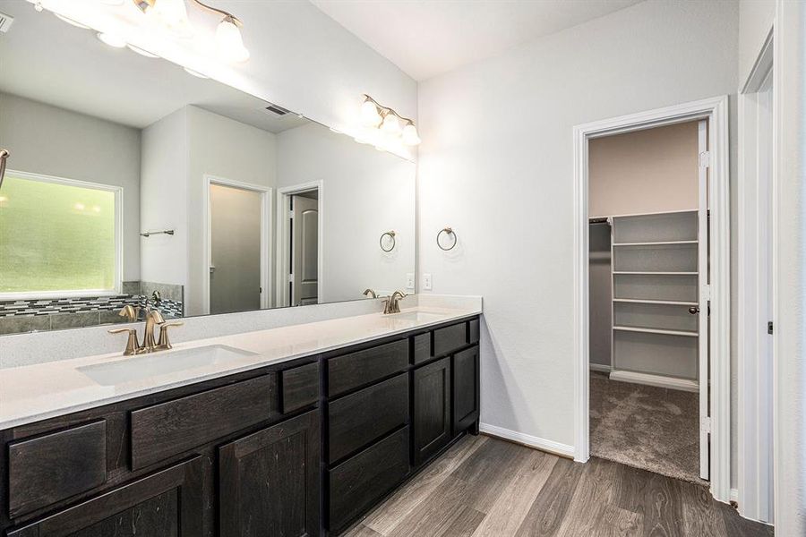 Gorgeous 1 StoryPictures are representation of the 'Grayson Floor Plan"  Actual Colors and Selections may vary!  Estimated to be completed by 11/15/2024. Hurry, Call Today to schedule a tour!Primary Bath