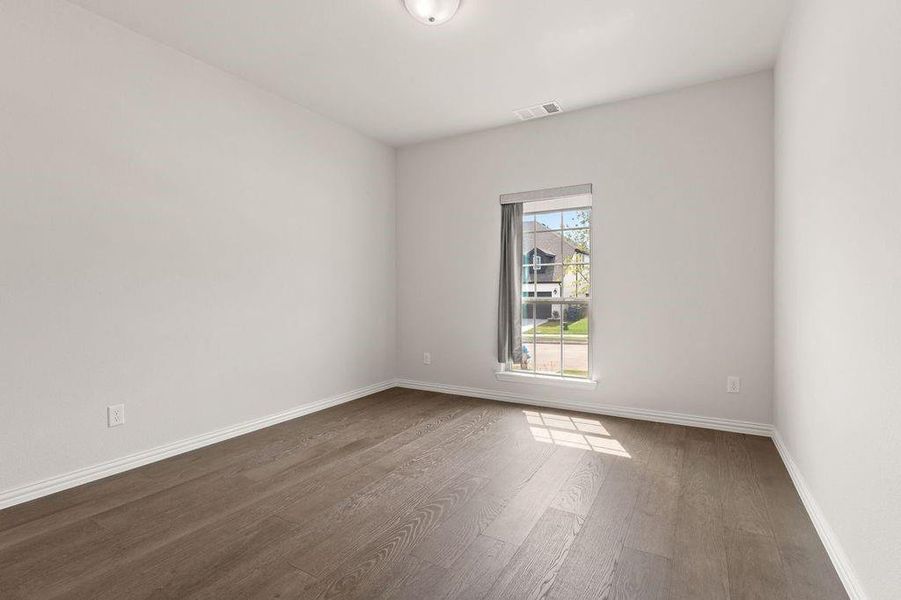 Spacious, unfurnished interior of a new home in , Prosper (Image 11).