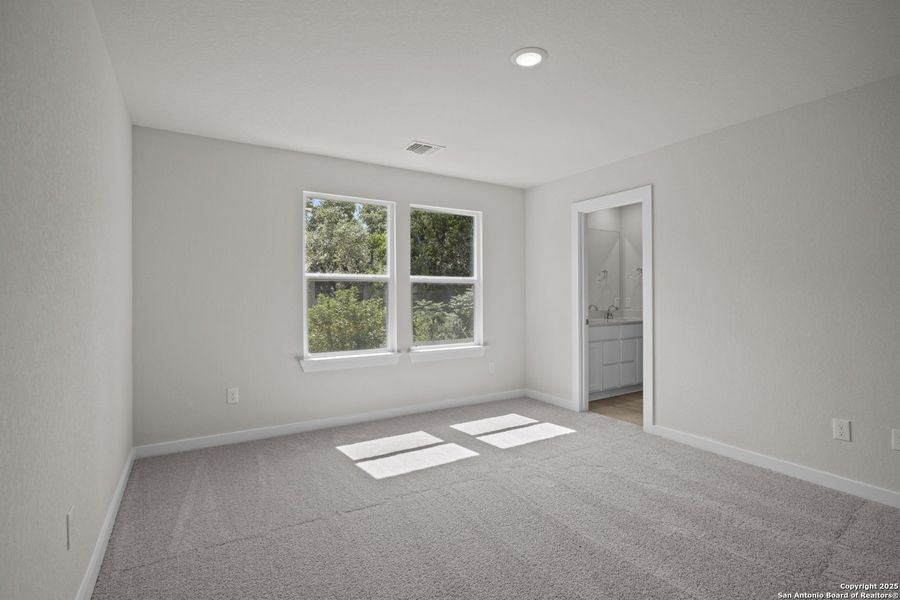 Spacious, unfurnished interior of a new home in Rosemont Hill, San Antonio (Image 24). Spacious, unfurnished interior of a new home in Rosemont Hill, San Antonio (Image 24).