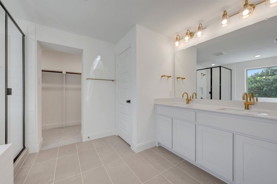Owner's Bath Owner's Bath