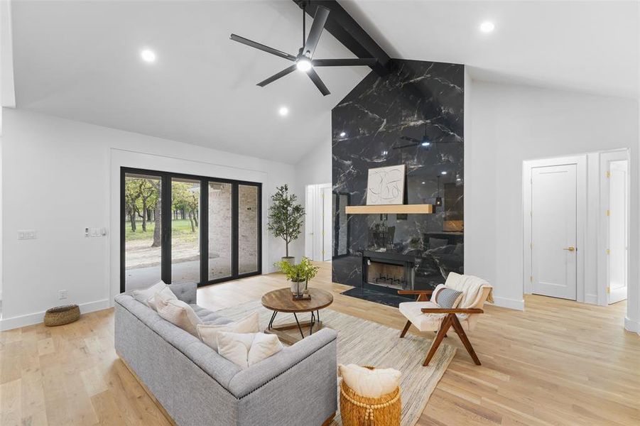 Furnished interior view inside a new home in , Weatherford (Image 10).