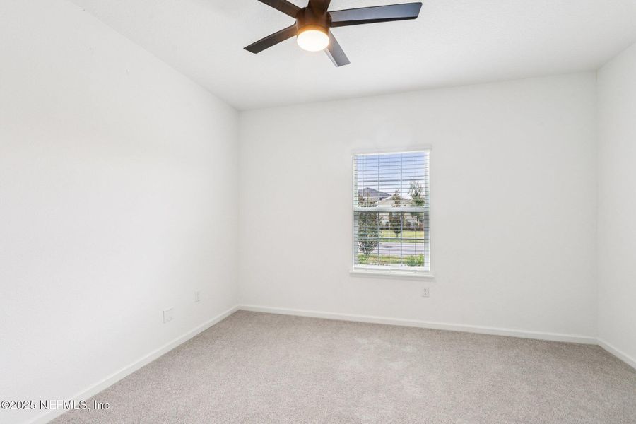 Spacious, unfurnished interior of a new home in , Green Cove Springs (Image 36).