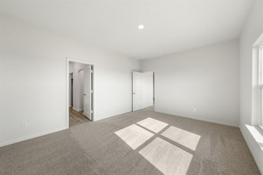 Spacious, unfurnished interior of a new home in Cresson Estates, Cresson (Image 8).