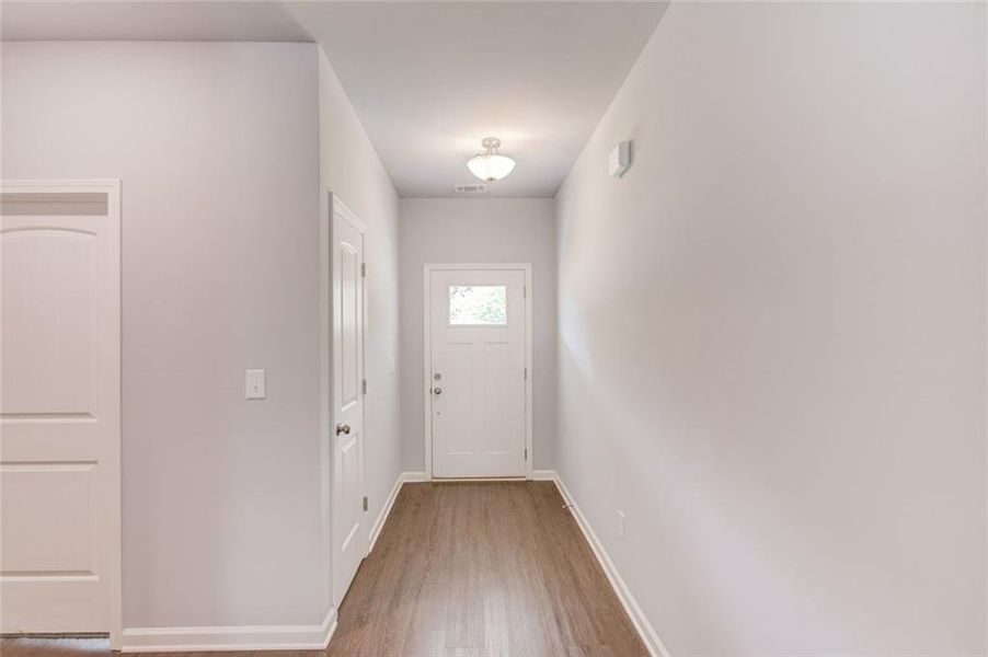 Spacious, unfurnished interior of a new home in , Clarkesville (Image 22).