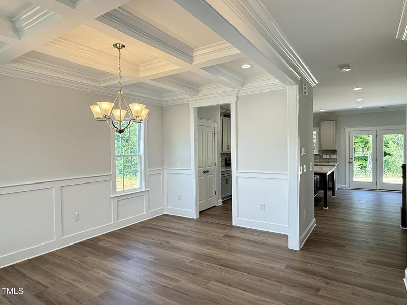 106 VR Dining 2 106 VR Dining 2