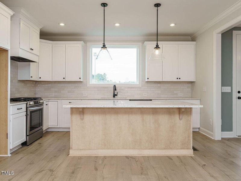 013-1280x960-kitchen