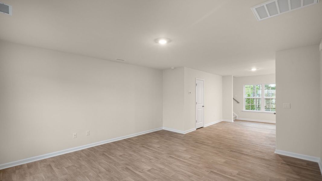 Spacious, unfurnished interior of a new home in Hobbs Farm, Ayden (Image 15).