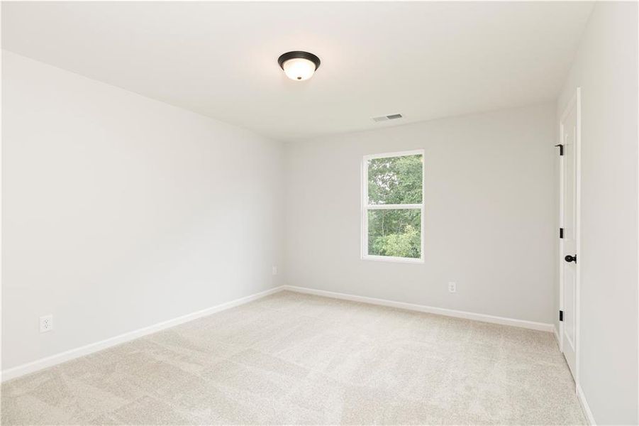 Spacious, unfurnished interior of a new home in Rhodes Glen, Lawrenceville (Image 26).