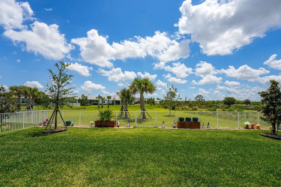 41-web-or-mls-12261-sw-sand-dollar-way