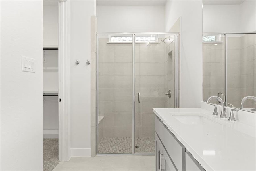 Furnished interior view inside a new home in The Highlands, Rockwall (Image 11).