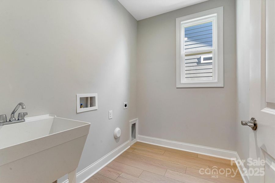 Image 44 of a home in . Image 44 of a home in .