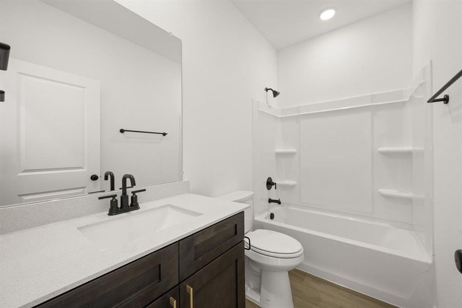 8_673 Tyronza- Bathroom-1