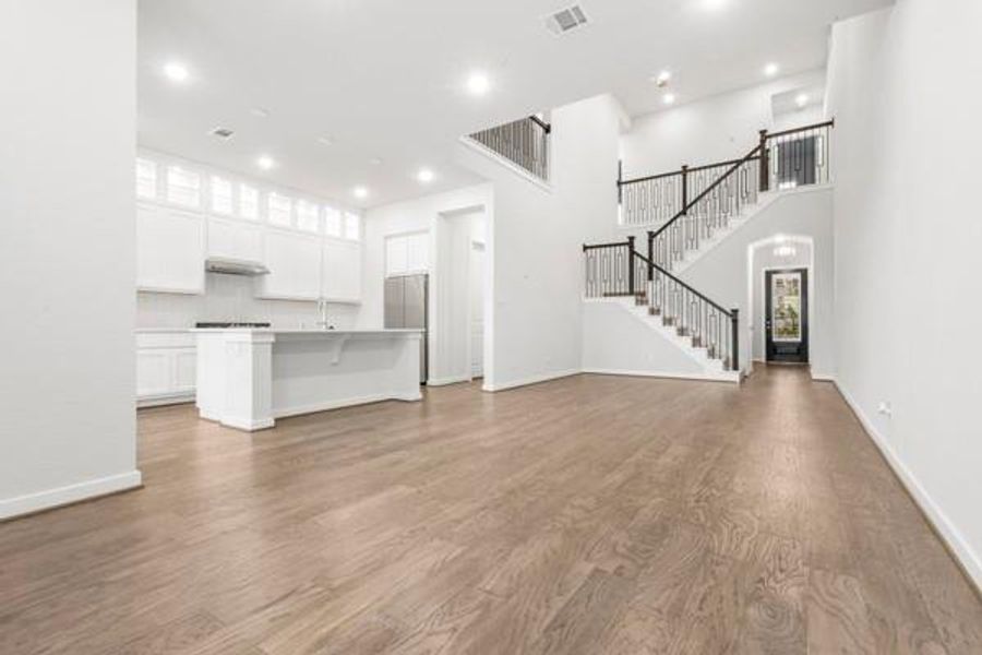 Spacious, unfurnished interior of a new home in , Cypress (Image 6).