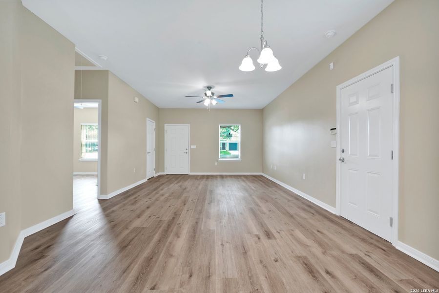 Spacious, unfurnished interior of a new home in , San Antonio (Image 13).