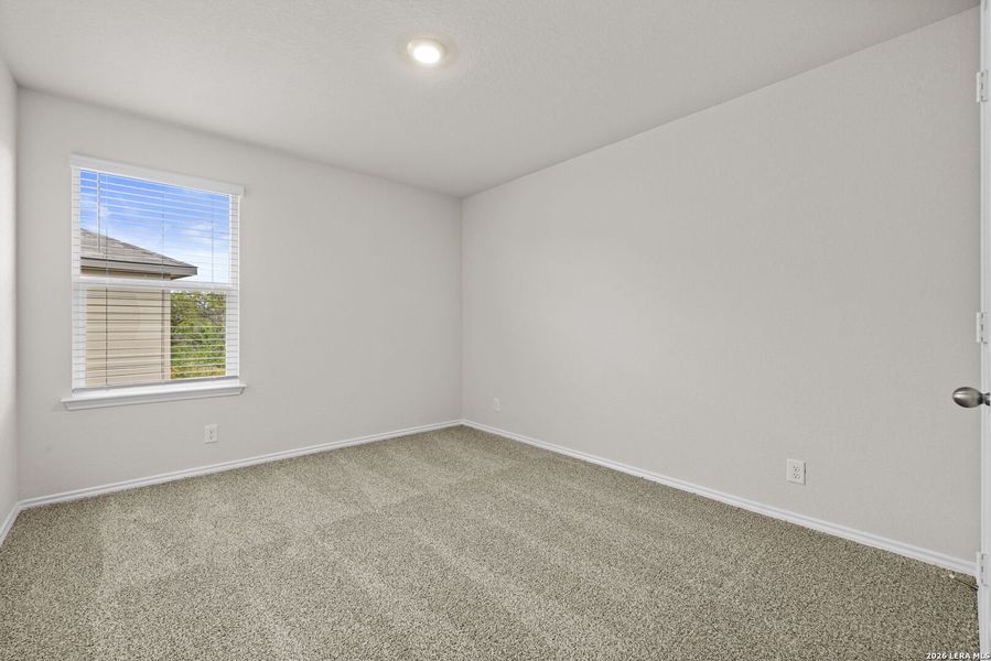 Spacious, unfurnished interior of a new home in Redbird Ranch, San Antonio (Image 17).
