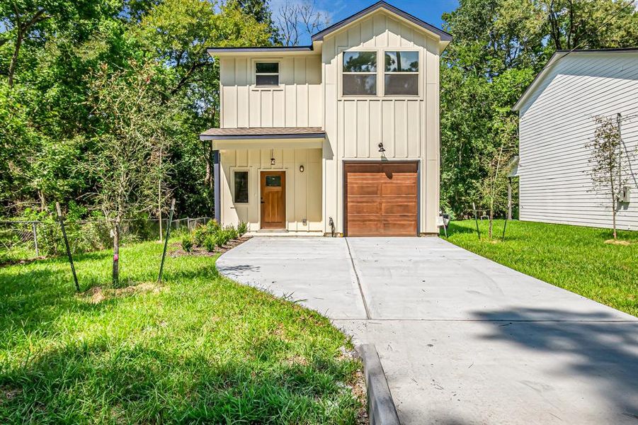 Modern style home with craftsman details.