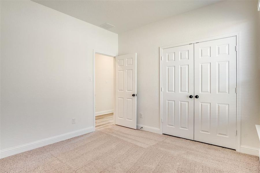 Spacious, unfurnished interior of a new home in Sierra Vista at Kelly Ranch, Aledo (Image 18).