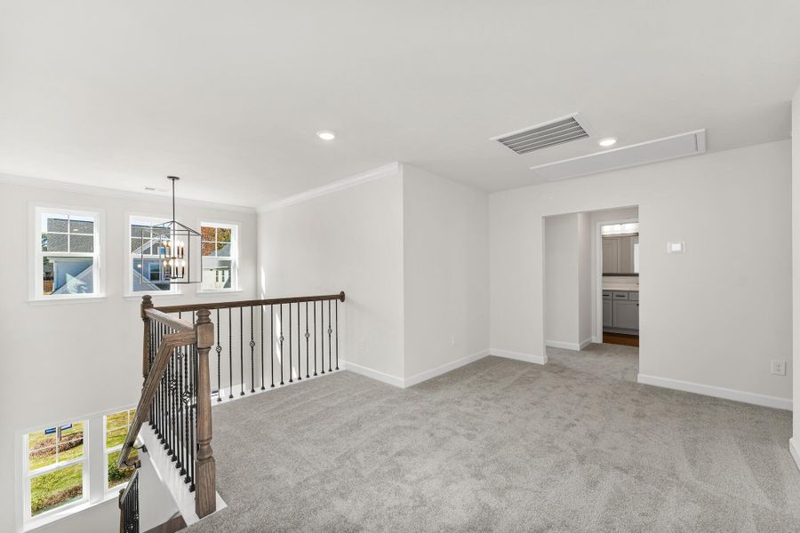 Spacious, unfurnished interior of a new home in , Summerville (Image 27).
