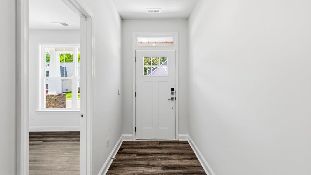 Spacious, unfurnished interior of a new home in Briargate, Fountain Inn (Image 16).