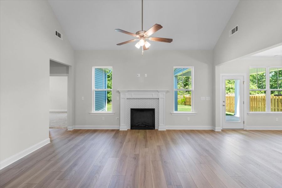 Spacious, unfurnished interior of a new home in Windsor, North Augusta (Image 22).