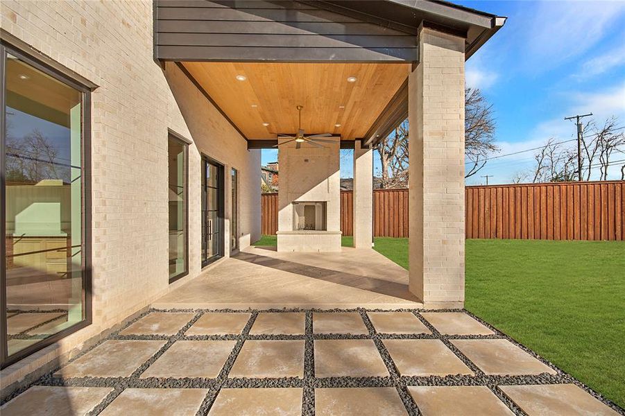 Exterior details and patio area of a home in , Dallas (Image 3).