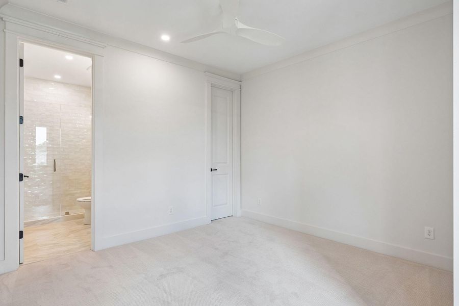 Spacious, unfurnished interior of a new home in , Johns Island (Image 64). Spacious, unfurnished interior of a new home in , Johns Island (Image 64).