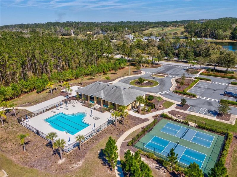 Community amenities in , Brooksville (Image 48).