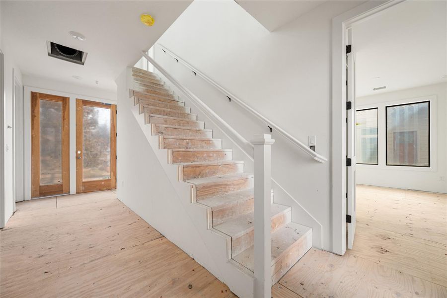 Spacious, unfurnished interior of a new home in Westline, Austin (Image 6).