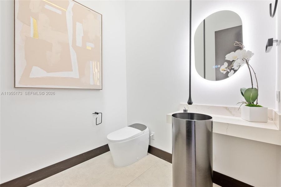 Furnished interior view inside a new home in , Pinecrest (Image 16).