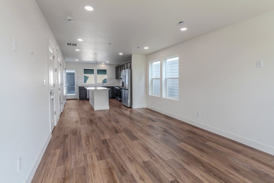 Spacious, unfurnished interior of a new home in Prairie Song, Windsor (Image 20). Spacious, unfurnished interior of a new home in Prairie Song, Windsor (Image 20).