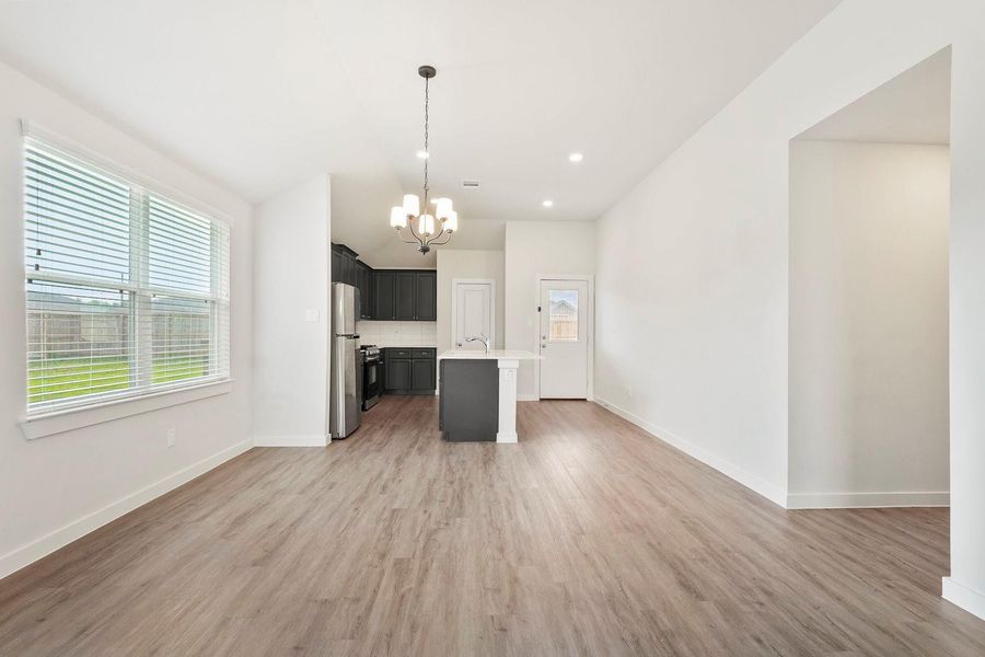 Spacious, unfurnished interior of a new home in Santa Fe, Cleveland (Image 14).