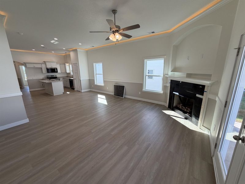 Spacious, unfurnished interior of a new home in Cleveland Meadows, Spartanburg (Image 6).