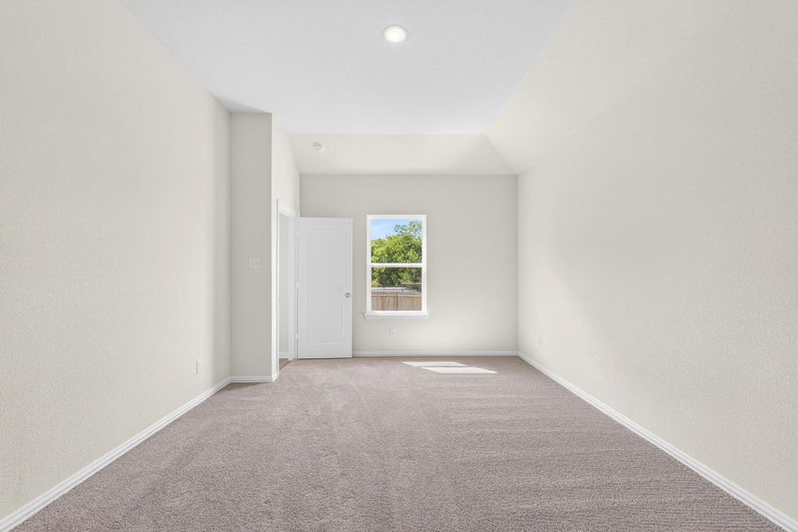 Spacious, unfurnished interior of a new home in , Belton (Image 12).