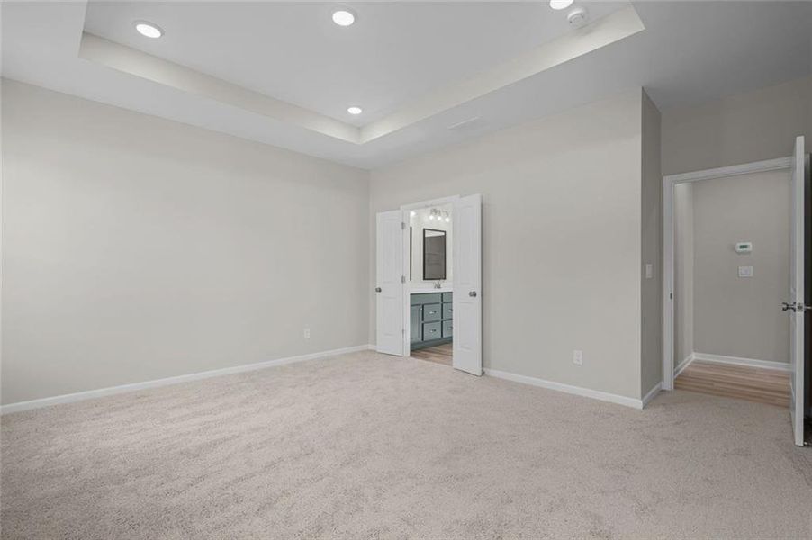 Spacious, unfurnished interior of a new home in Easton Park, Dallas (Image 25).