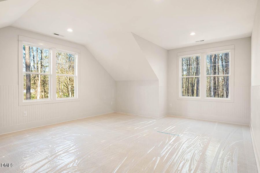 2044355995524827465-59