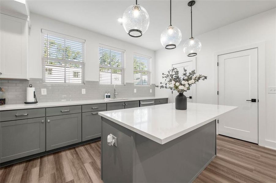 Furnished interior view inside a new home in , Atlanta (Image 17).