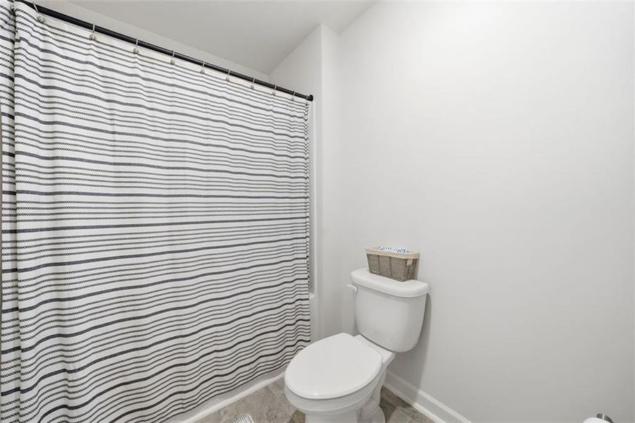 Furnished interior view inside a new home in , Dallas (Image 18).