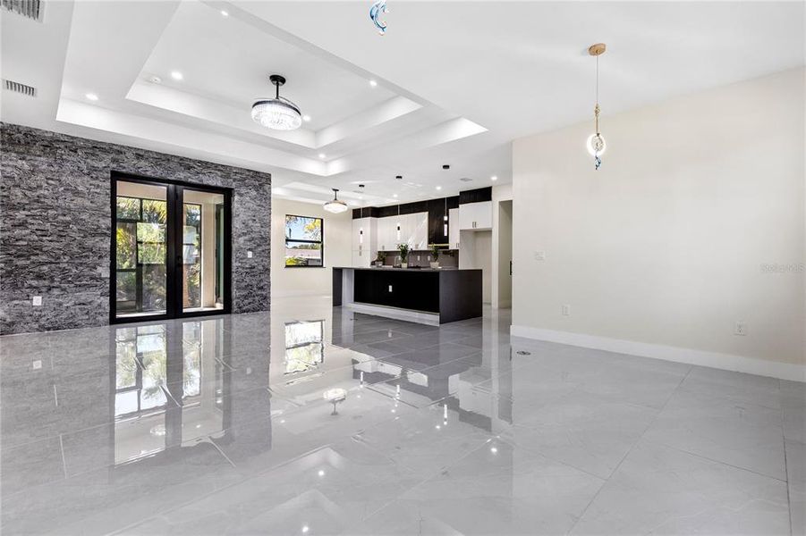 Spacious, unfurnished interior of a new home in , Punta Gorda (Image 20).