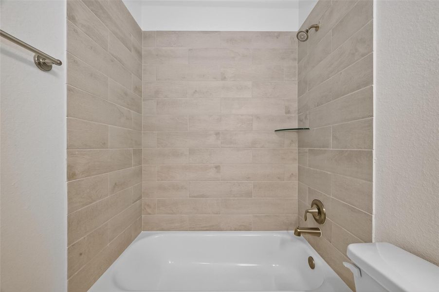 Furnished interior view inside a new home in Lago Mar, La Marque (Image 11).