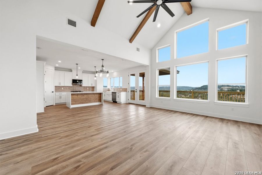 Spacious, unfurnished interior of a new home in , Canyon Lake (Image 23).