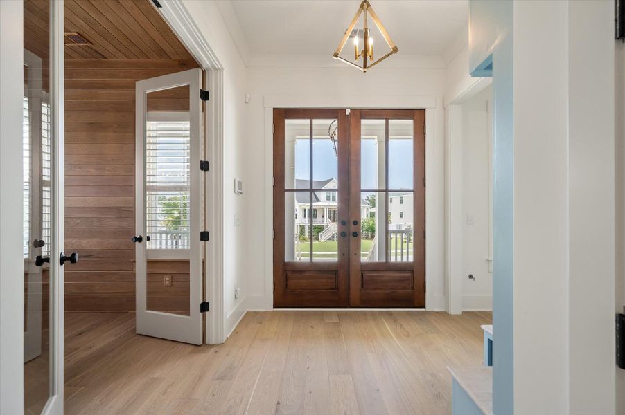 Spacious, unfurnished interior of a new home in , Mount Pleasant (Image 29).