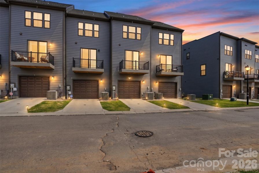 1-Car garage with driveway and additional parking around the corner 1-Car garage with driveway and additional parking around the corner