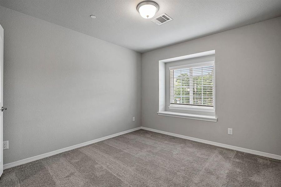 Spacious, unfurnished interior of a new home in Mockingbird Estates Townhomes, Fort Worth (Image 17).