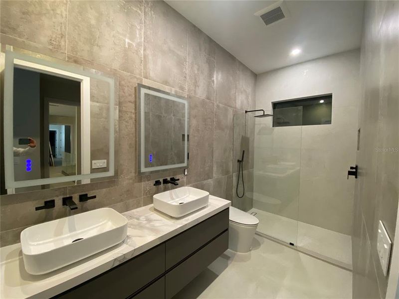 Furnished interior view inside a new home in , Sarasota (Image 11).