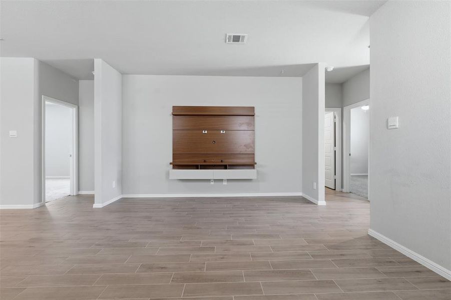Spacious, unfurnished interior of a new home in The Overlook, Fort Worth (Image 22).