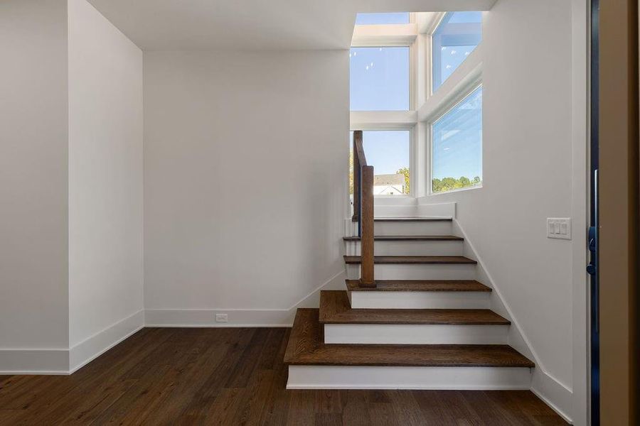 Spacious, unfurnished interior of a new home in Aster, Roswell (Image 61).