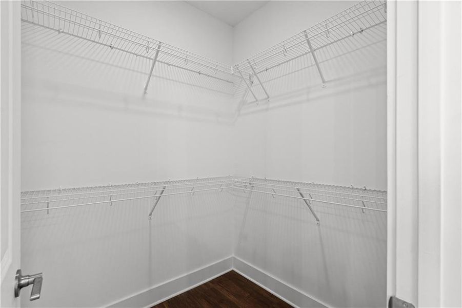 Spacious, unfurnished interior of a new home in , Stockbridge (Image 39).