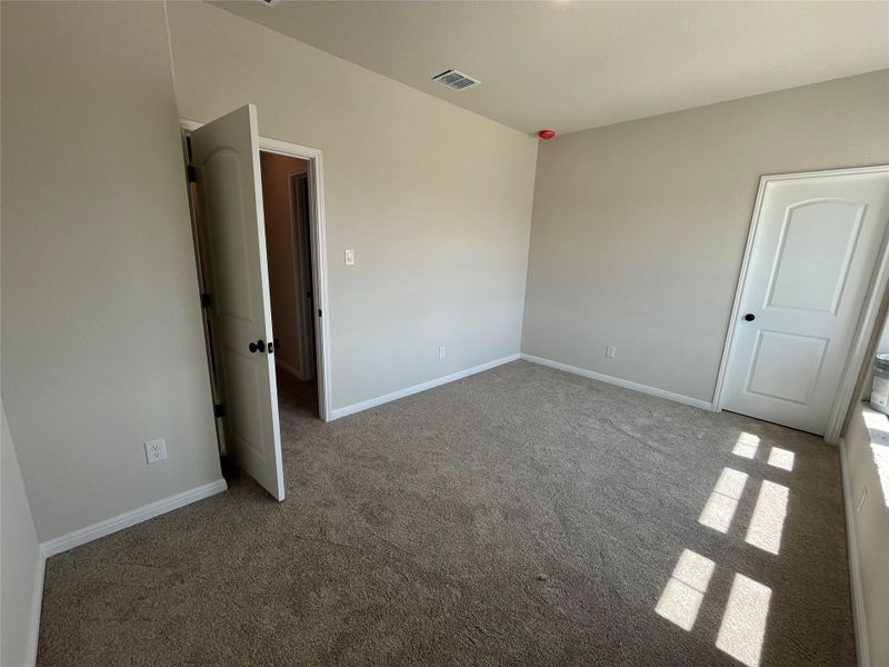 Spacious, unfurnished interior of a new home in The Homestead at Lariat, Liberty Hill (Image 11). Spacious, unfurnished interior of a new home in The Homestead at Lariat, Liberty Hill (Image 11).